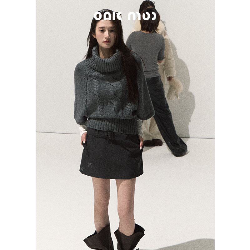 OAKMOO/复古粗针麻花针织斗篷高领套头宽松毛衣