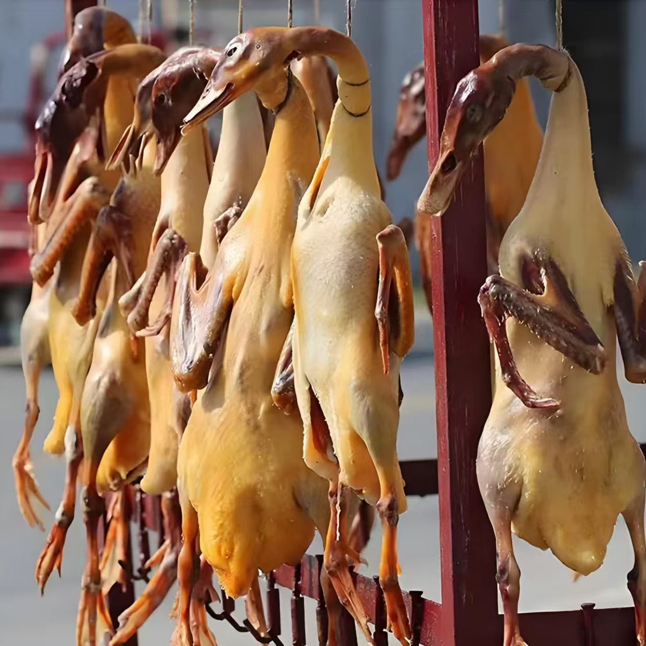 安徽特产两年稻田咸白鸭传统手工腌制自然晾晒风干咸香味十足