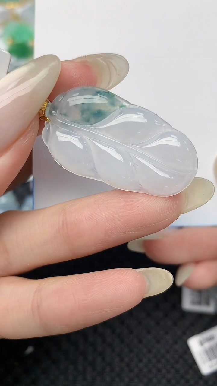 翡翠18K金镶嵌颈饰天然翡翠a货