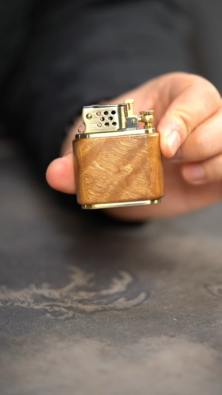 【闪购商品】金丝楠木雕281号阴沉木满花纹把玩