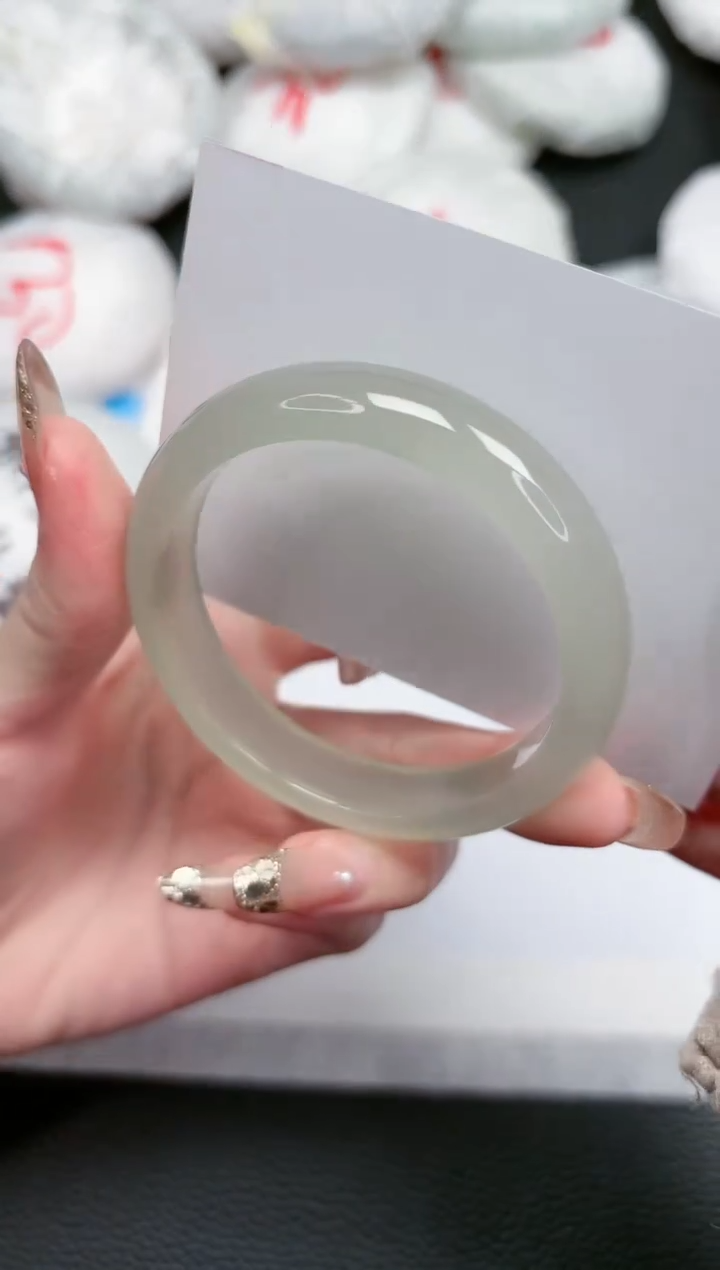 【闪购商品】石英质玉手镯未镶嵌185-54.2