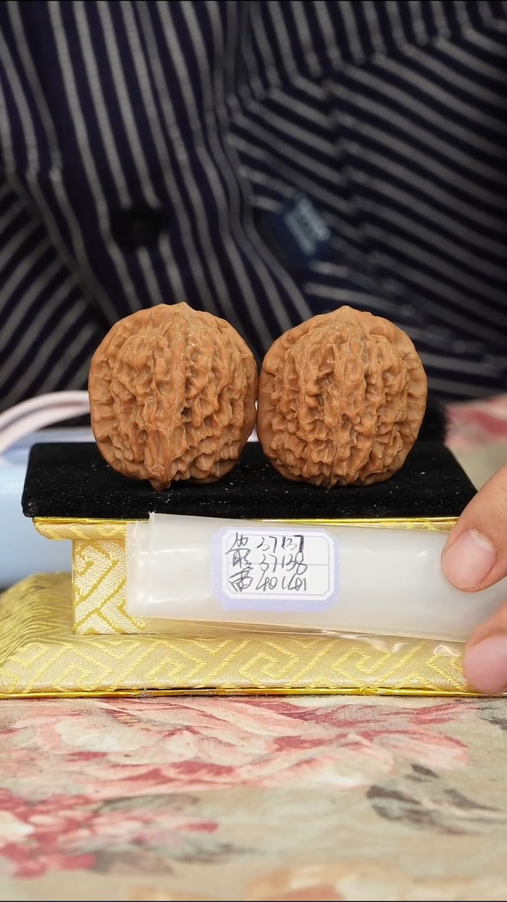 文玩核桃把件非嫁接马老四