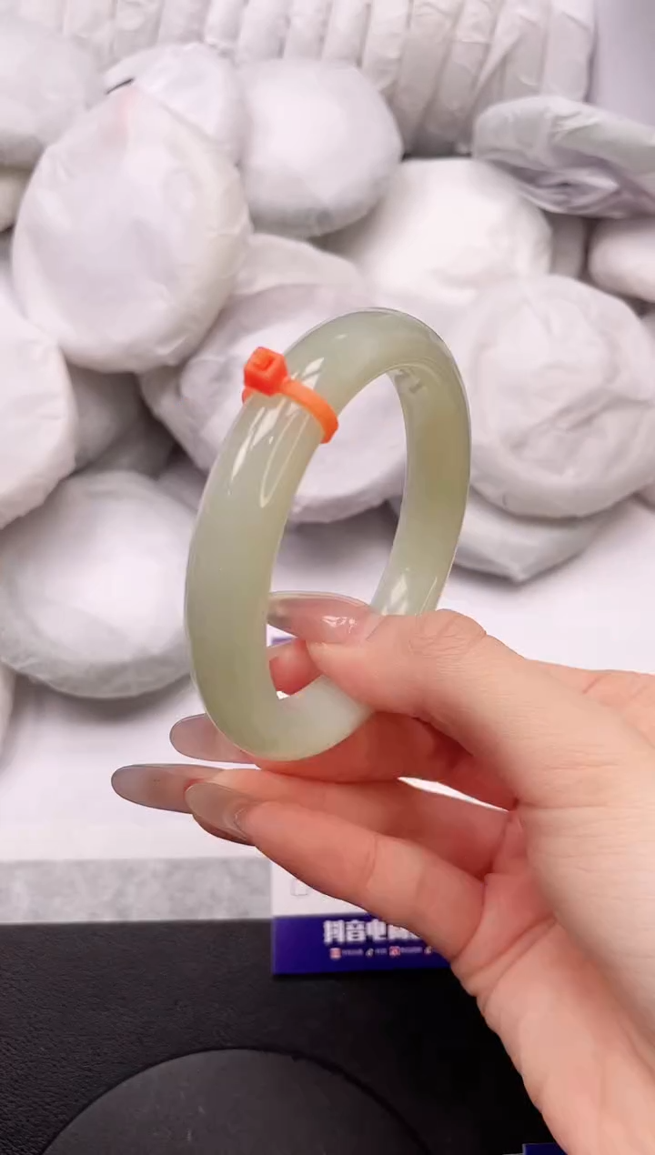 【闪购商品】和田玉手镯未镶嵌2K129-58