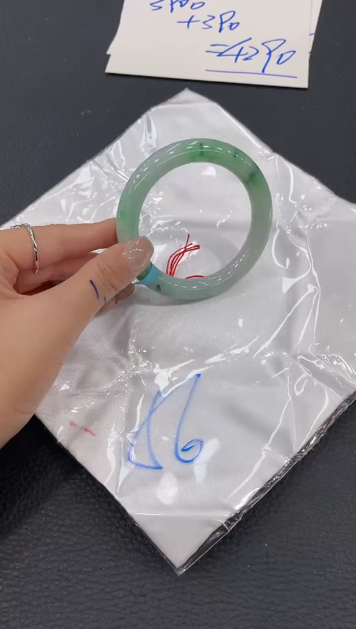 【闪购商品】翡翠手镯未镶嵌手镯