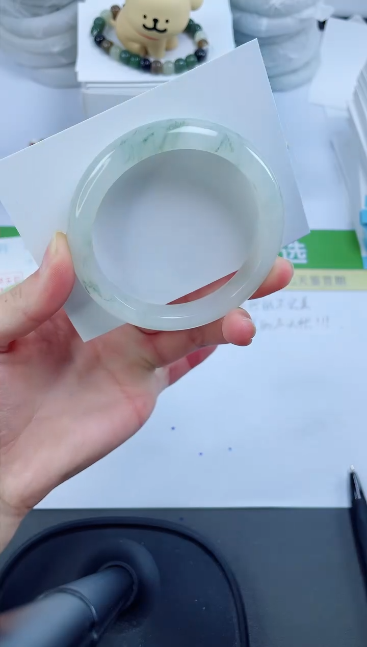 【闪购商品】石英质玉手镯未镶嵌748-58.7