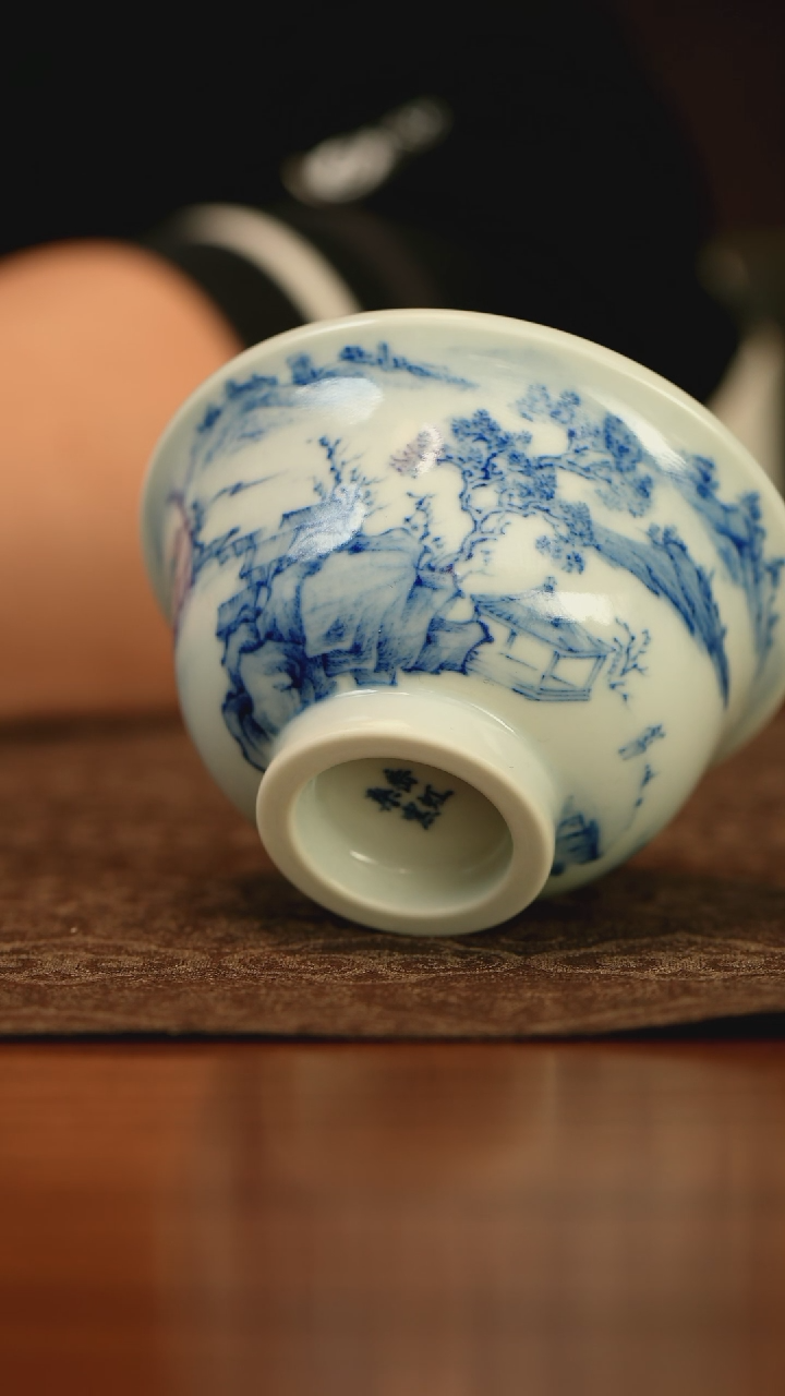 【闪购商品】垂虹万方青花柴窑山水压手杯