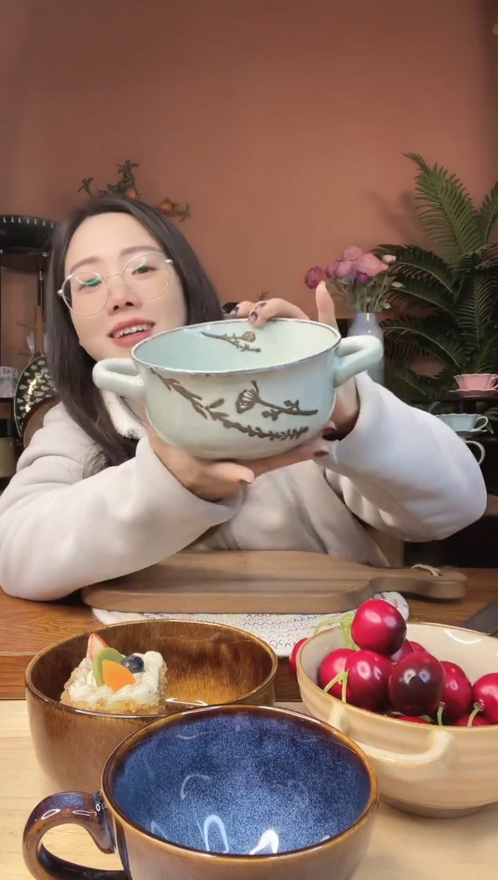 陶瓷6英寸黑泥浮雕双耳面碗 微瑕疵