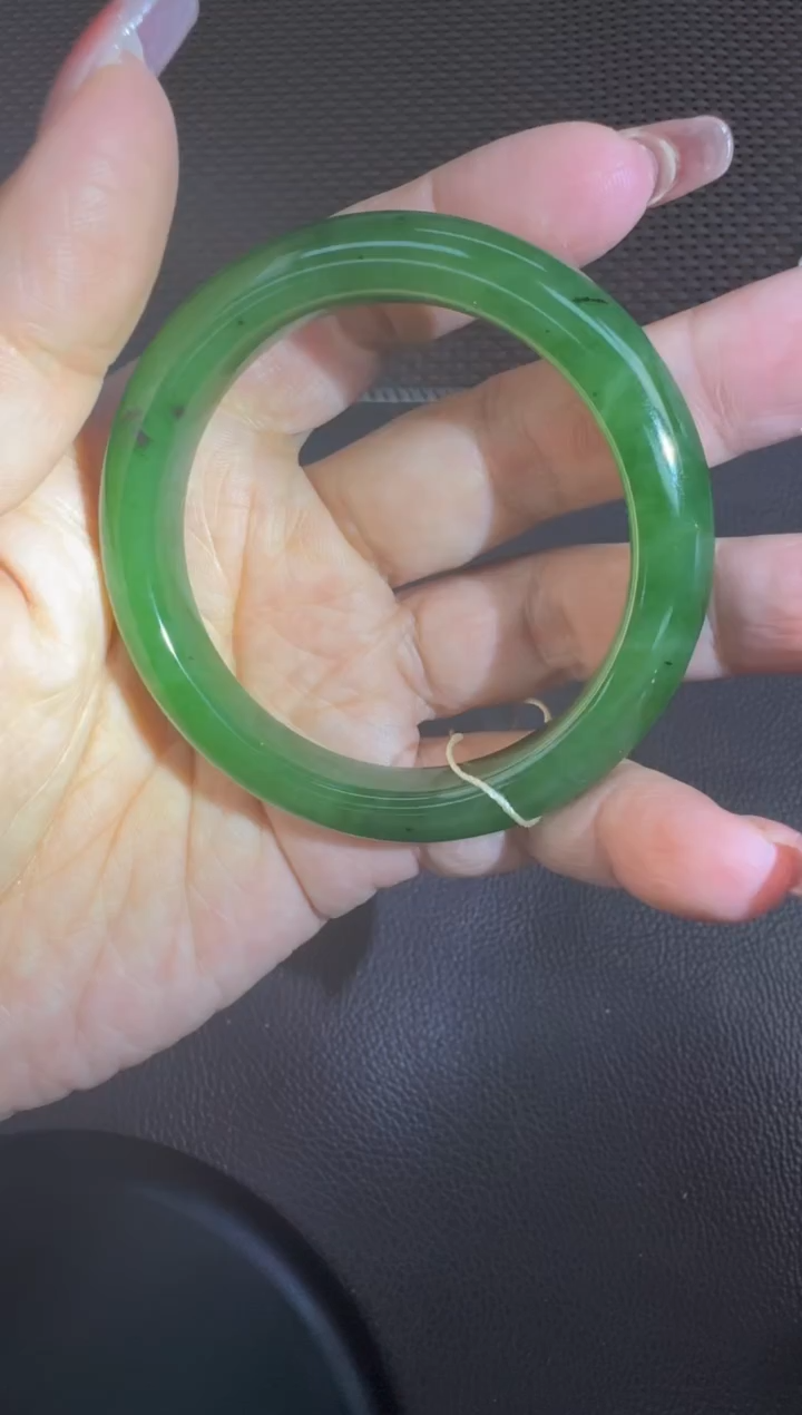 【闪购商品】和田玉手镯未镶嵌57