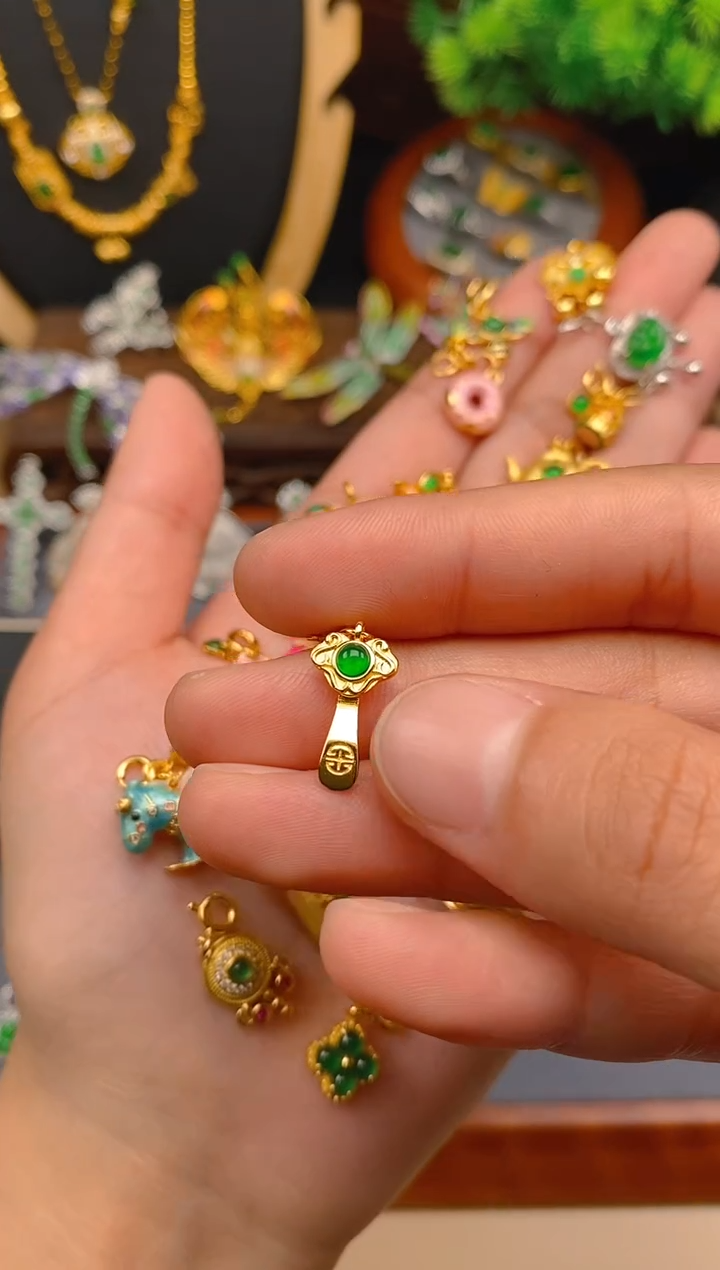 【闪购商品】翡翠吊坠(不含链)银S925镶嵌立体如意万能扣