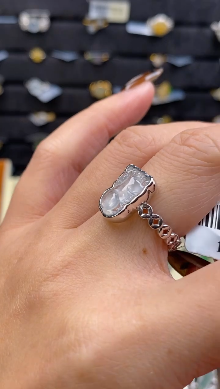 颈饰银S925镶嵌翡翠19681