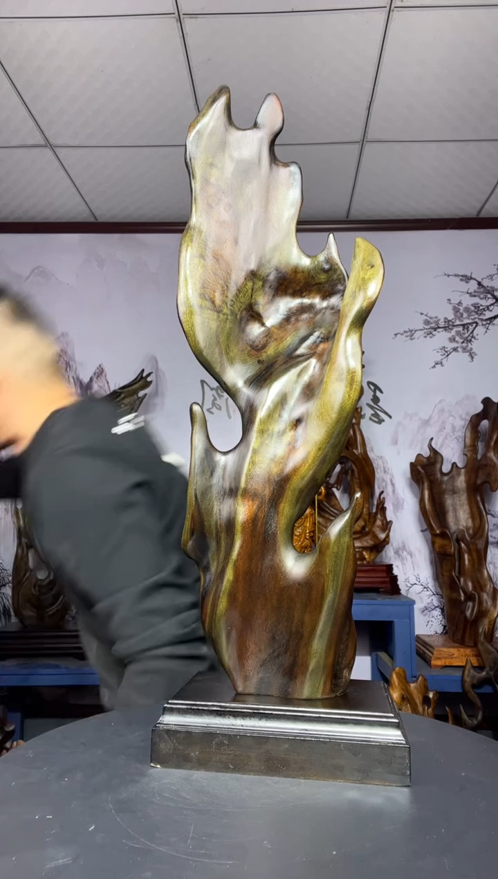 金丝楠木雕款菏****发金丝楠木工艺品摆件