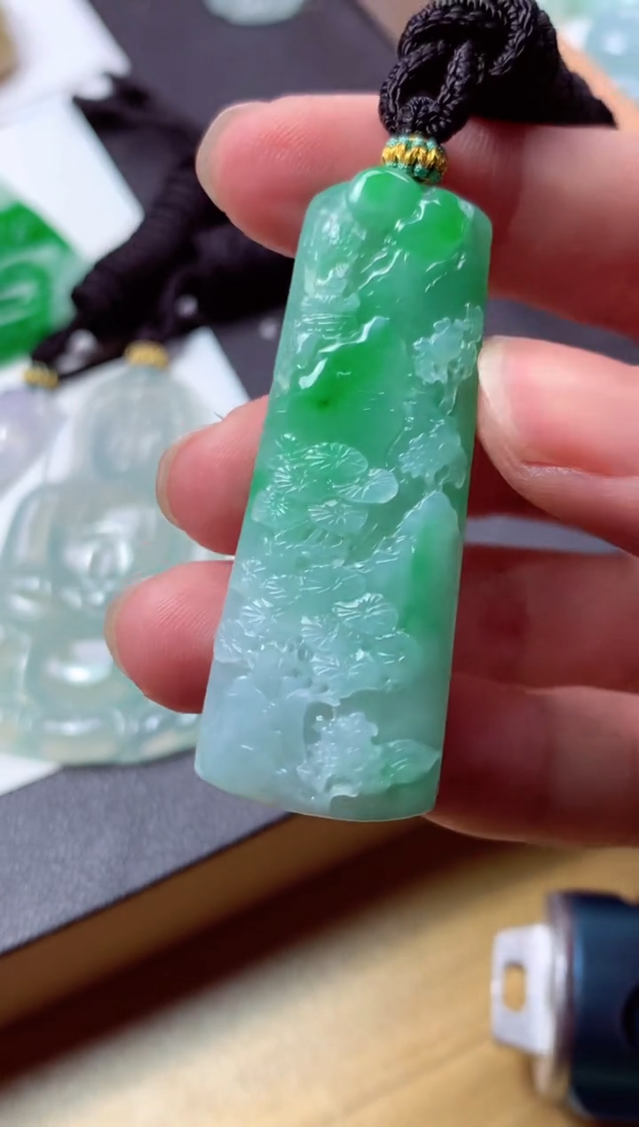 翡翠未镶嵌颈饰天然翡翠