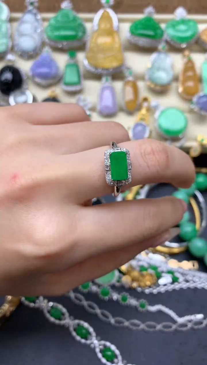 【闪购商品】翡翠戒指18K金镶嵌452-中国好珍宝