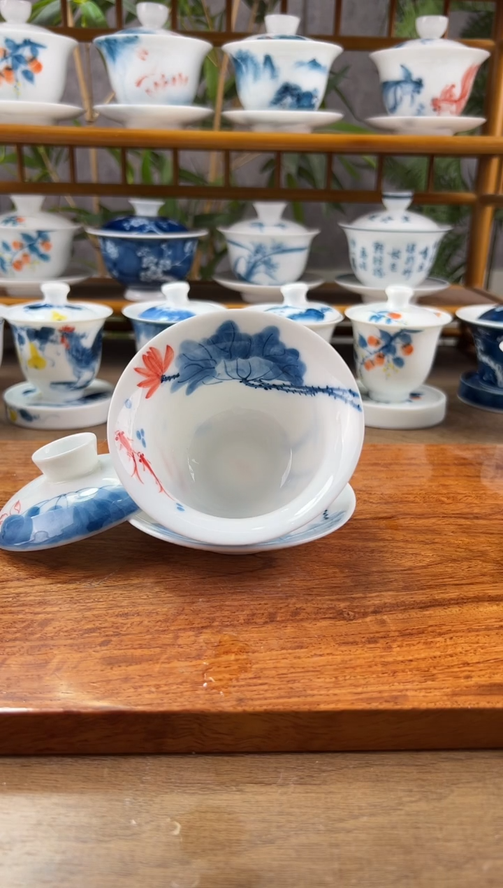 【闪购商品】微瑕线条莲150ml三才盖碗內绘