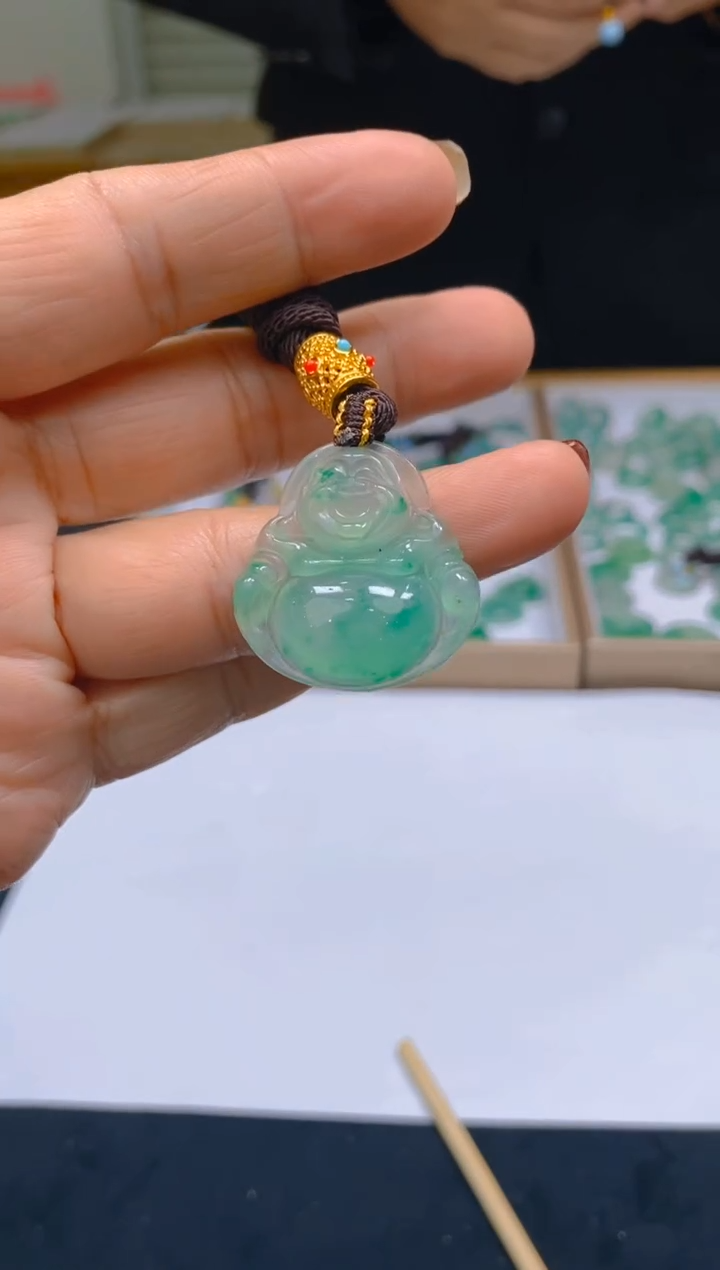 【闪购商品】石英质玉耳钉未镶嵌冰美人非洲翠090