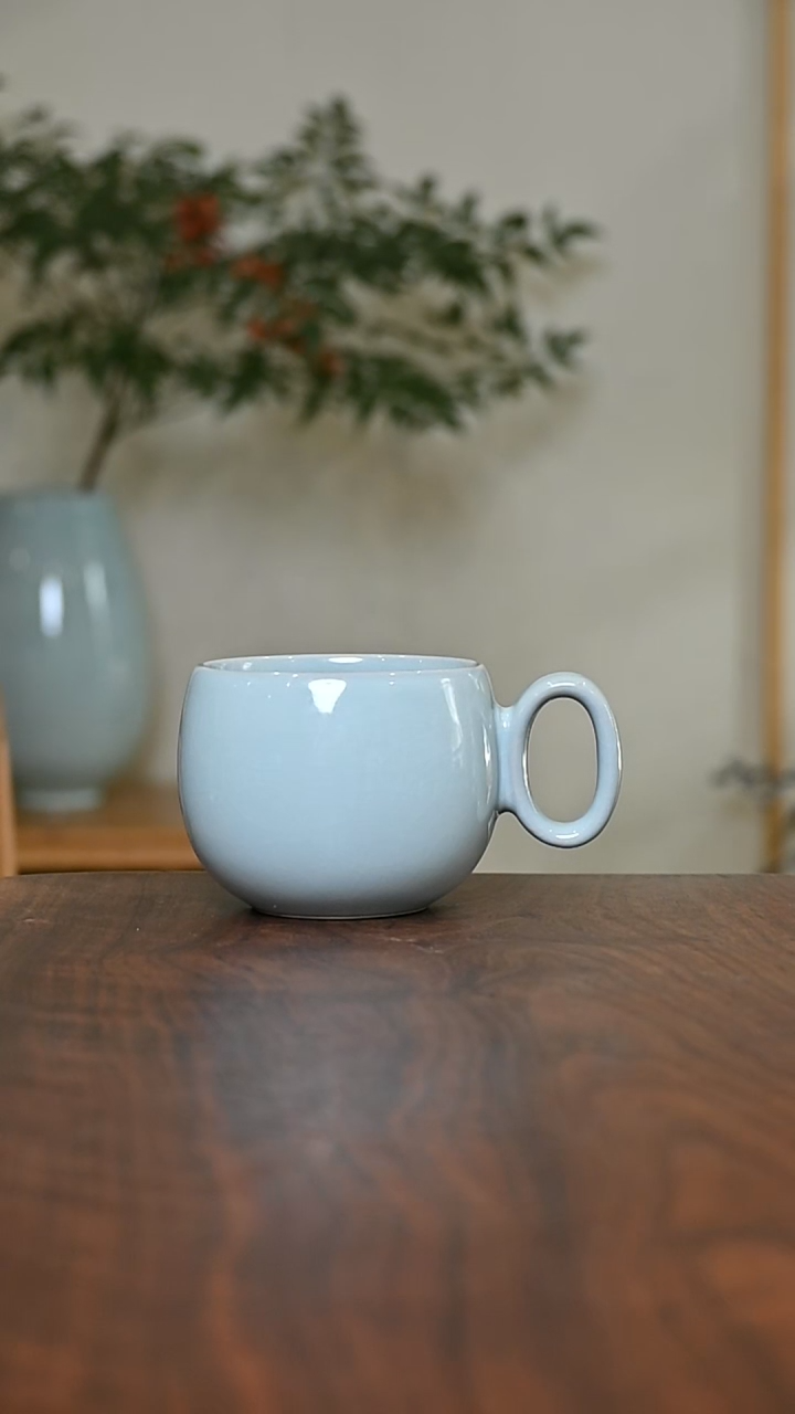 如意杯 天青 微瑕 无款