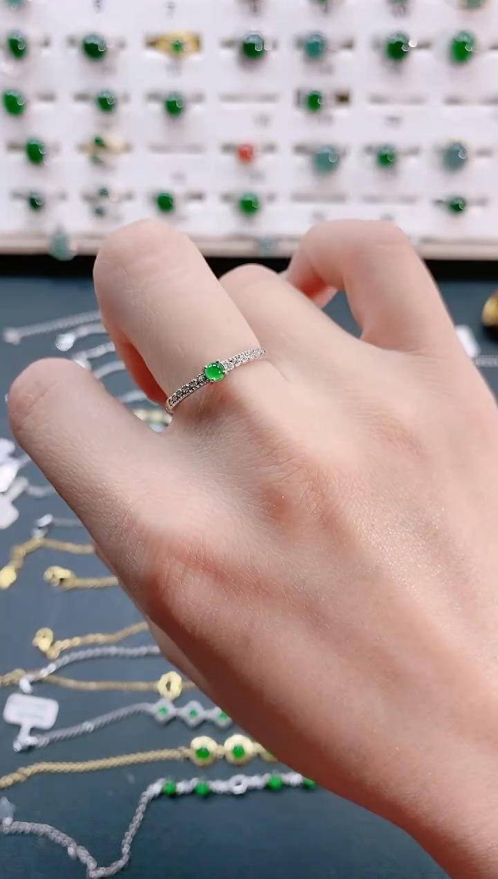 【闪购商品】翡翠戒指银S925镶嵌天然翡翠