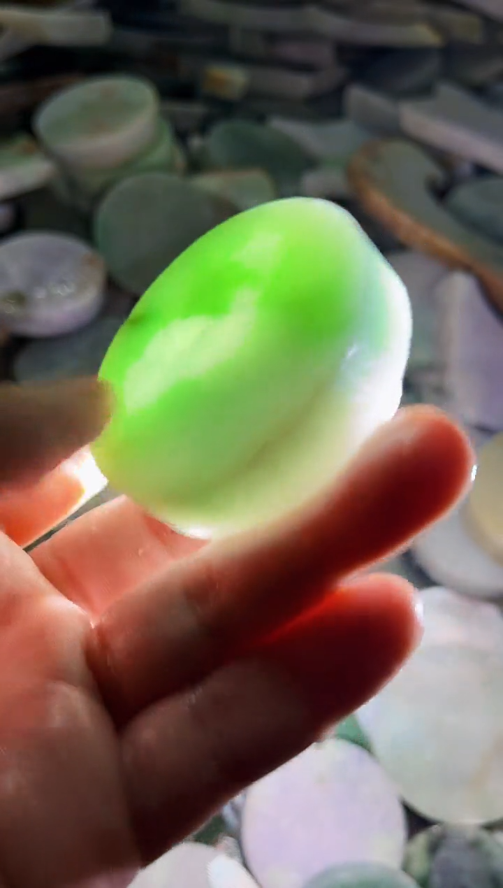 【闪购商品】翡翠耳饰未镶嵌A货康壹483