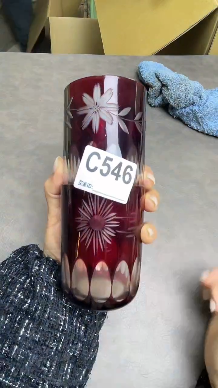 瓷片不****。C546默认微瑕，谨慎参拍