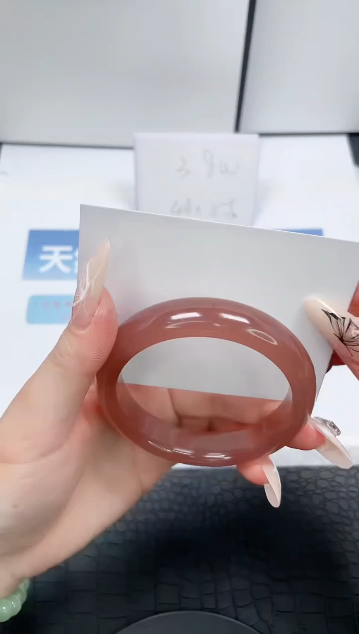 【闪购商品】石英质玉手镯未镶嵌241-58.3