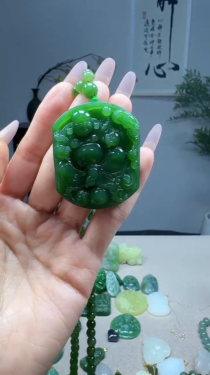 未镶嵌和田玉挂件1