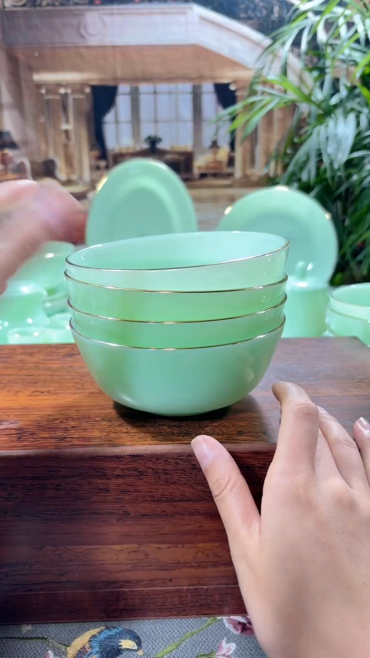 【闪购商品】..5.5英寸玉瓷碗4个口径13.8厘米 