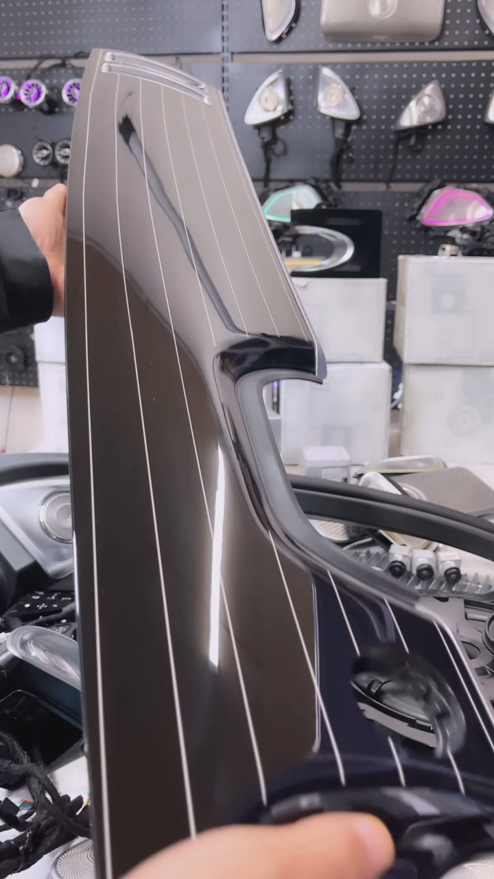 奔驰23款S级400钢琴6件套