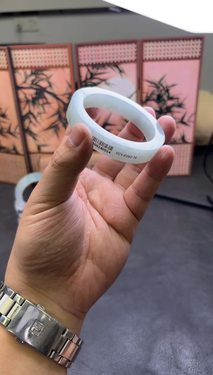 未镶嵌手镯定制翡翠手镯定制