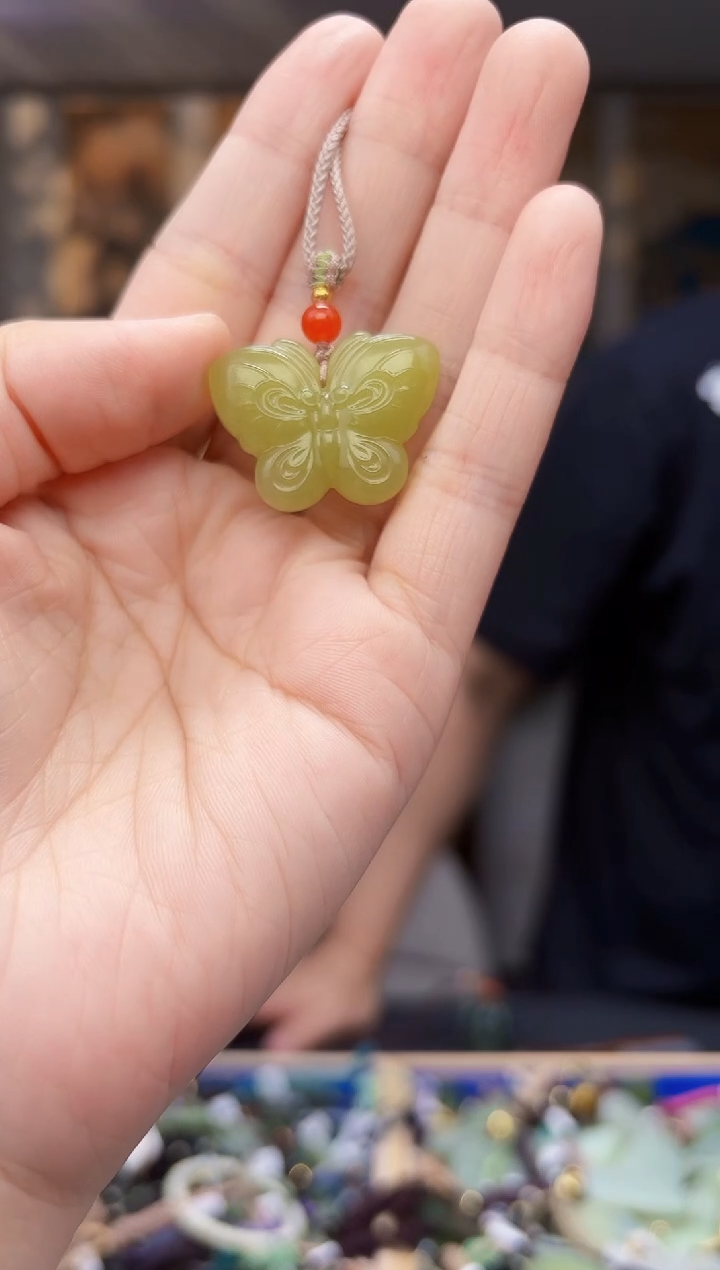 和田玉未镶嵌挂件拍一发一多样性发货