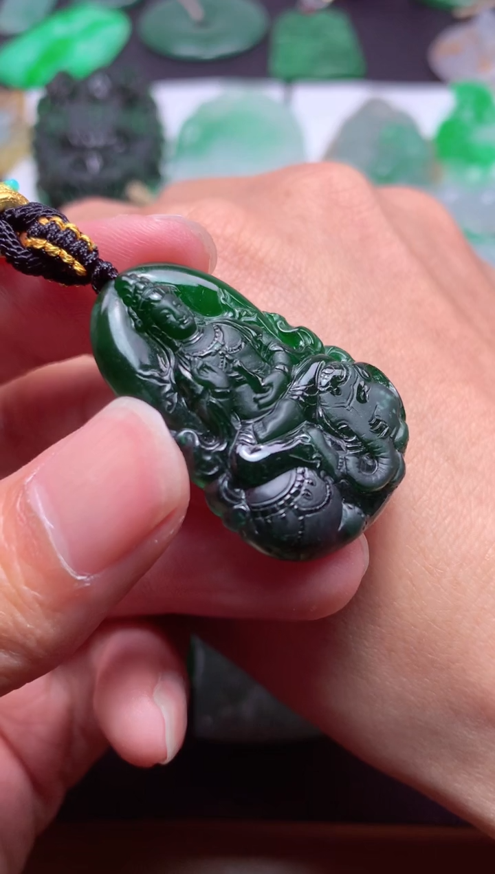 【闪购商品】翡翠颈饰未镶嵌天然翡翠