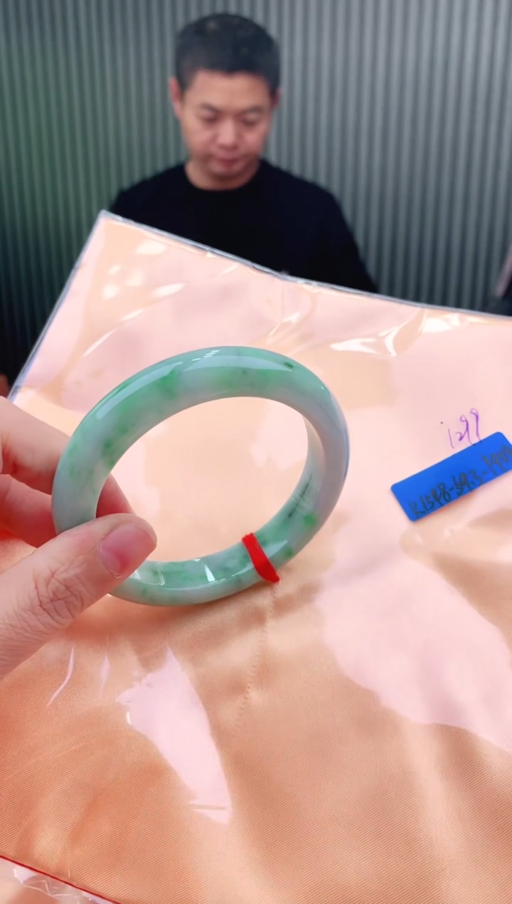 未镶嵌手镯翡翠59