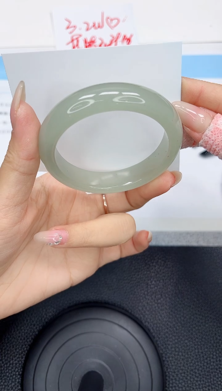 石英质玉手镯未镶嵌282-54.7