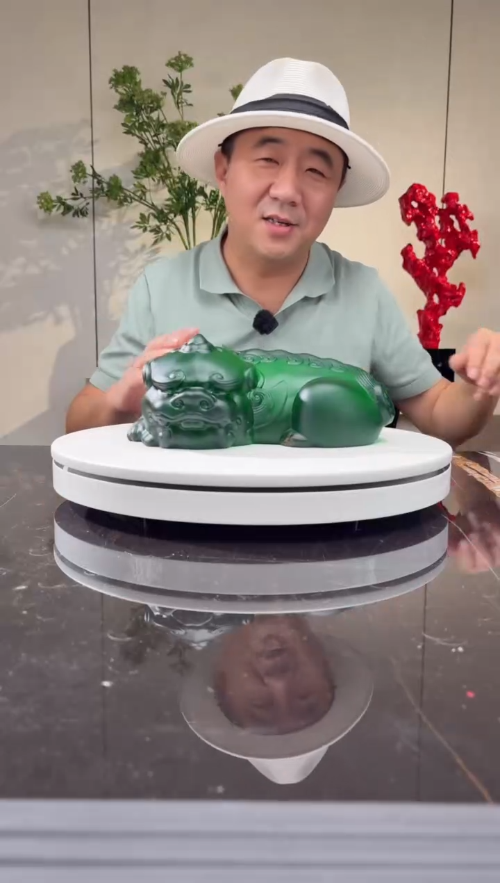 摆件CS0202042绿色卧福貔貅艺术琉璃摆件