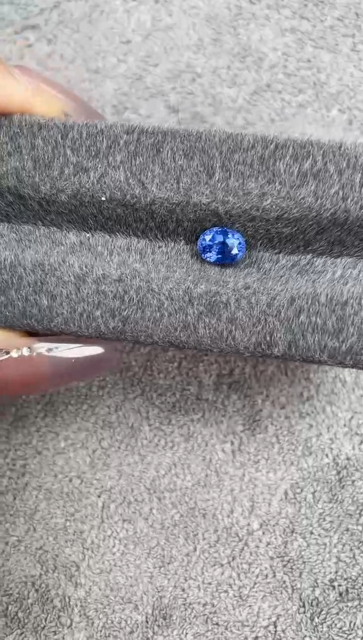 【闪购商品】蓝宝石裸石未镶嵌1.776克拉