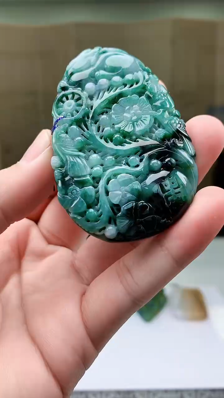 【闪购商品】定制翡翠未镶嵌4829bb-毛货挂件