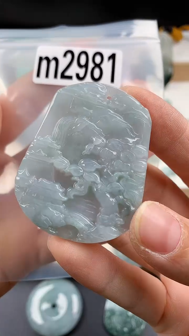 颈饰未镶嵌翡翠天然翡翠吊坠挂件