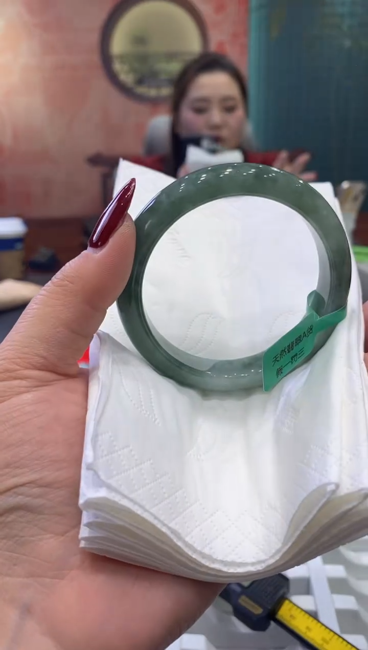 【闪购商品】翡翠手镯未镶嵌多人00018571