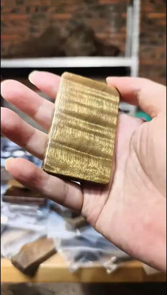 金丝楠无事牌手把件