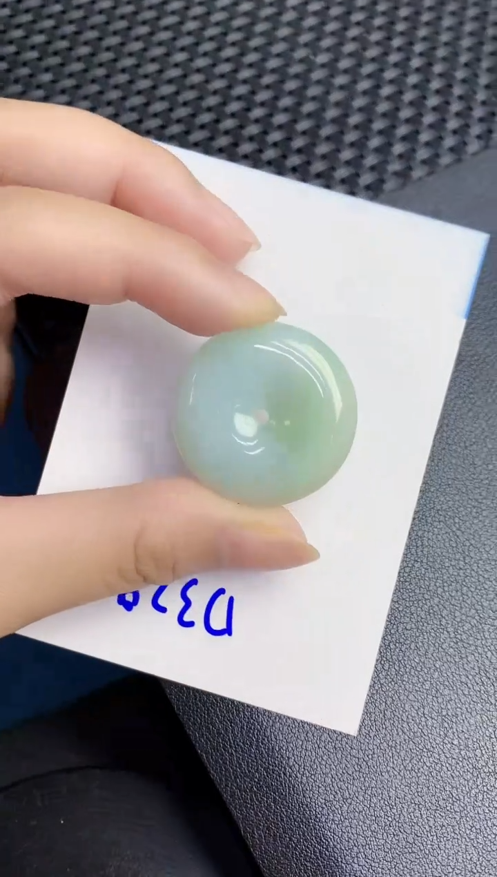 翡翠未镶嵌颈饰000000000