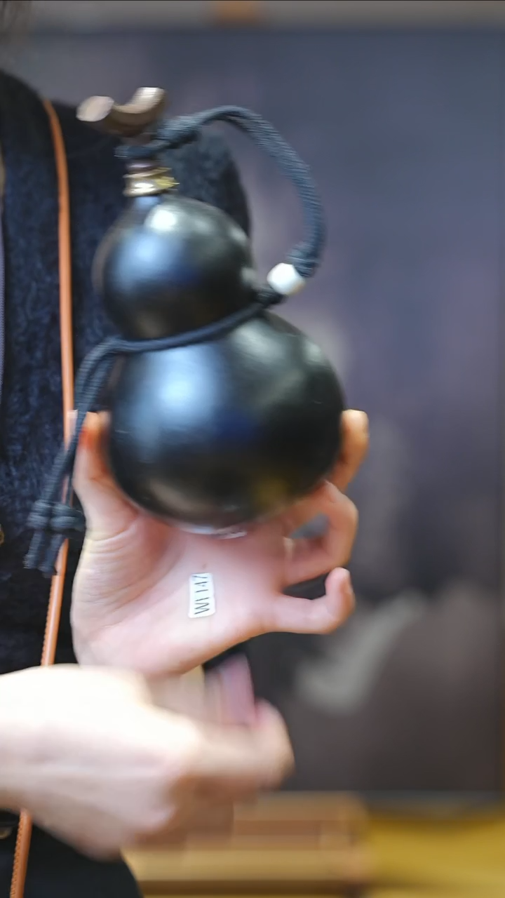 【闪购商品】XL118大漆酒葫芦不包手串及旋转底座