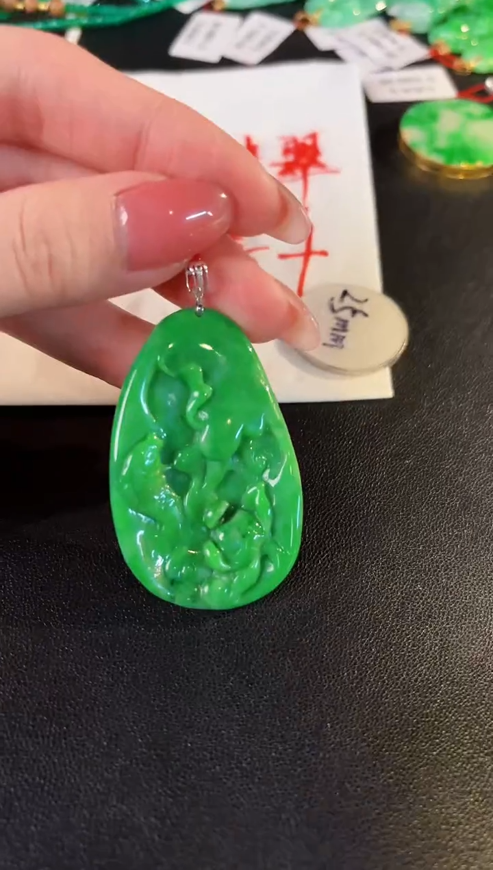 【闪购商品】翡翠颈饰18K金镶嵌缅料A货/支持复检/一件