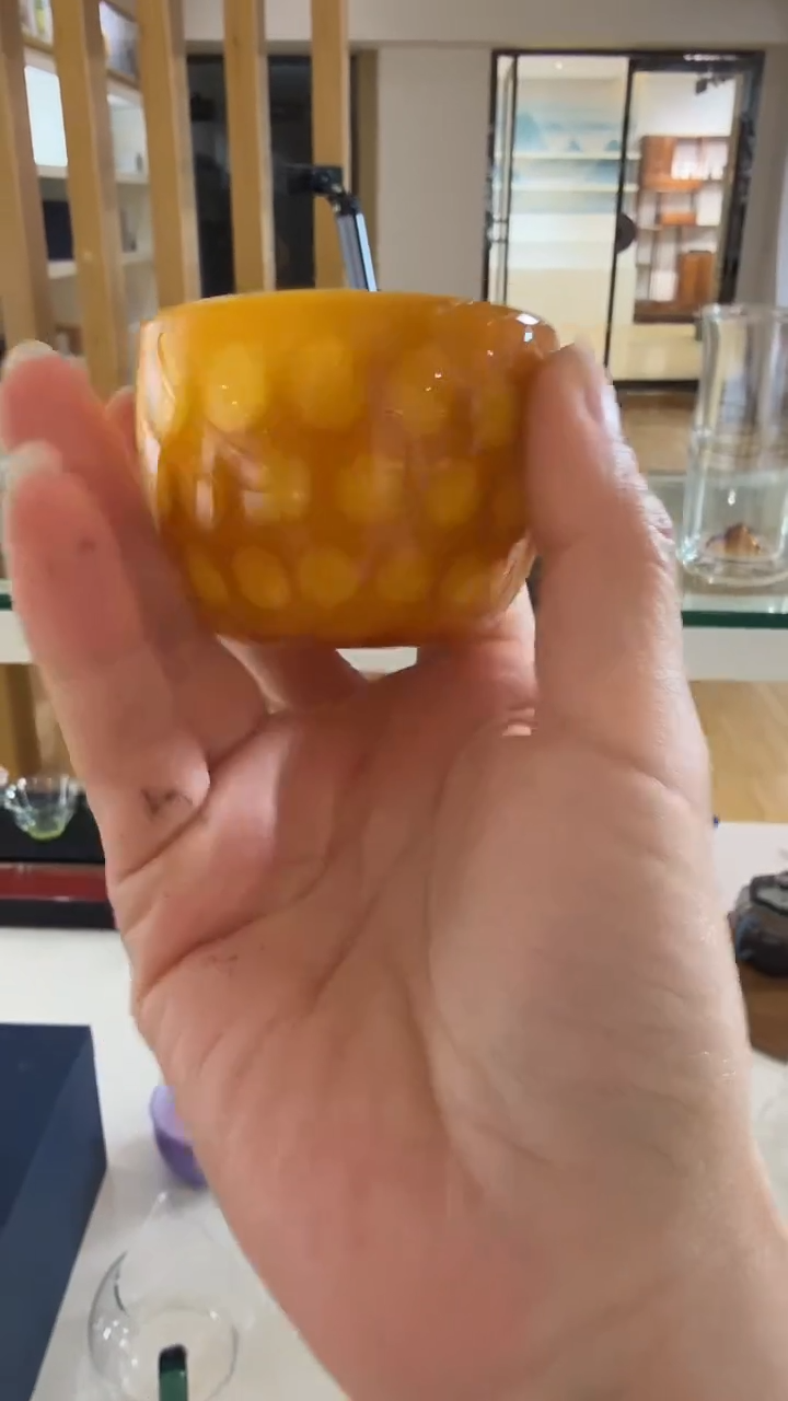 玉见东露主人杯黄 