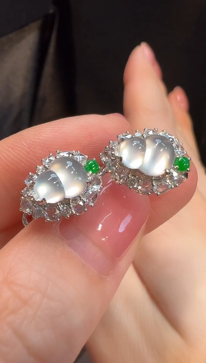 18K金镶嵌翡翠耳饰L6