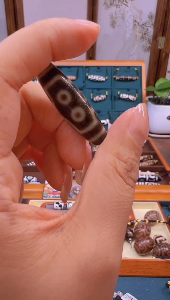 未镶嵌颈饰玛瑙/玉髓（覆膜）103.