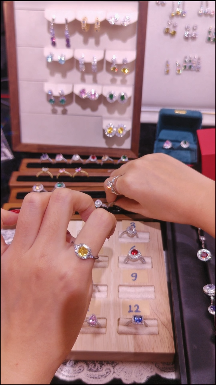 合金无黄色戒指 