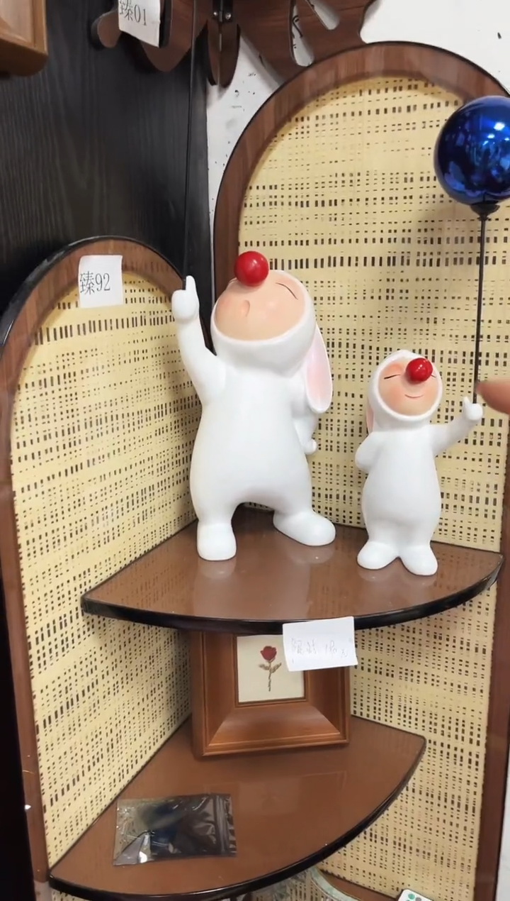 竖款藤编置物架   40*170