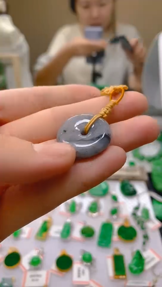 【闪购商品】翡翠颈饰未镶嵌天然翡翠A货，支持复检