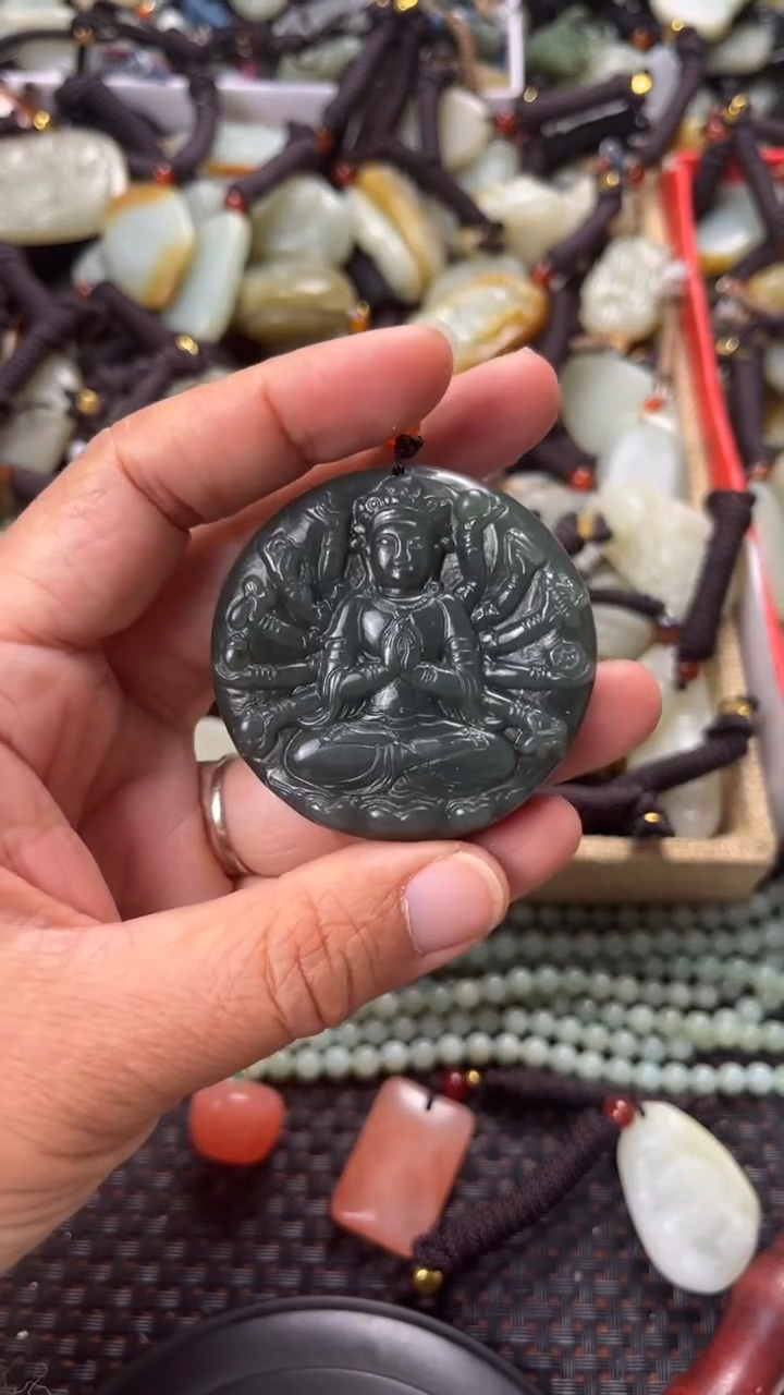 【闪购商品】和田玉颈饰未镶嵌多样性发货没有证书拍一发一有瑕