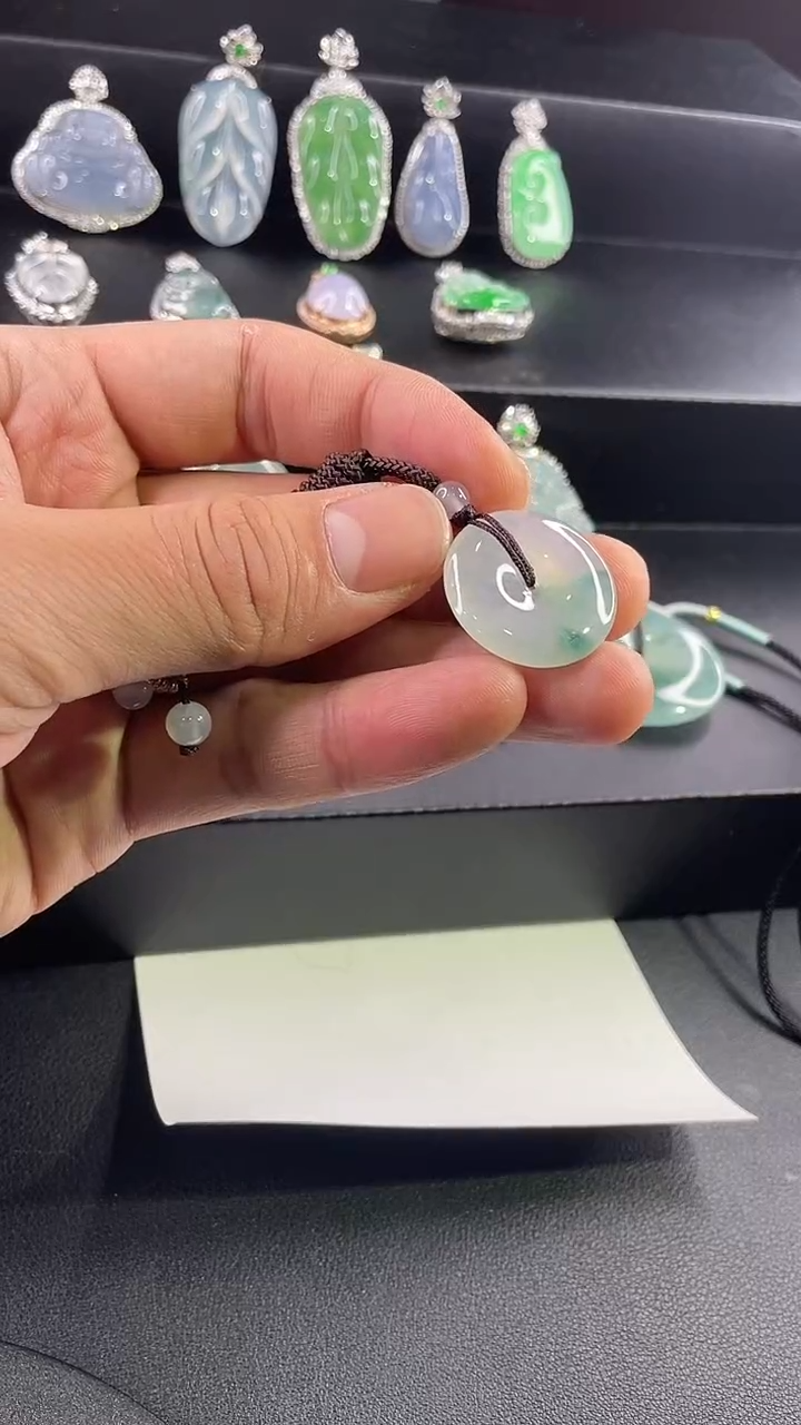 【闪购商品】翡翠颈饰未镶嵌吊坠