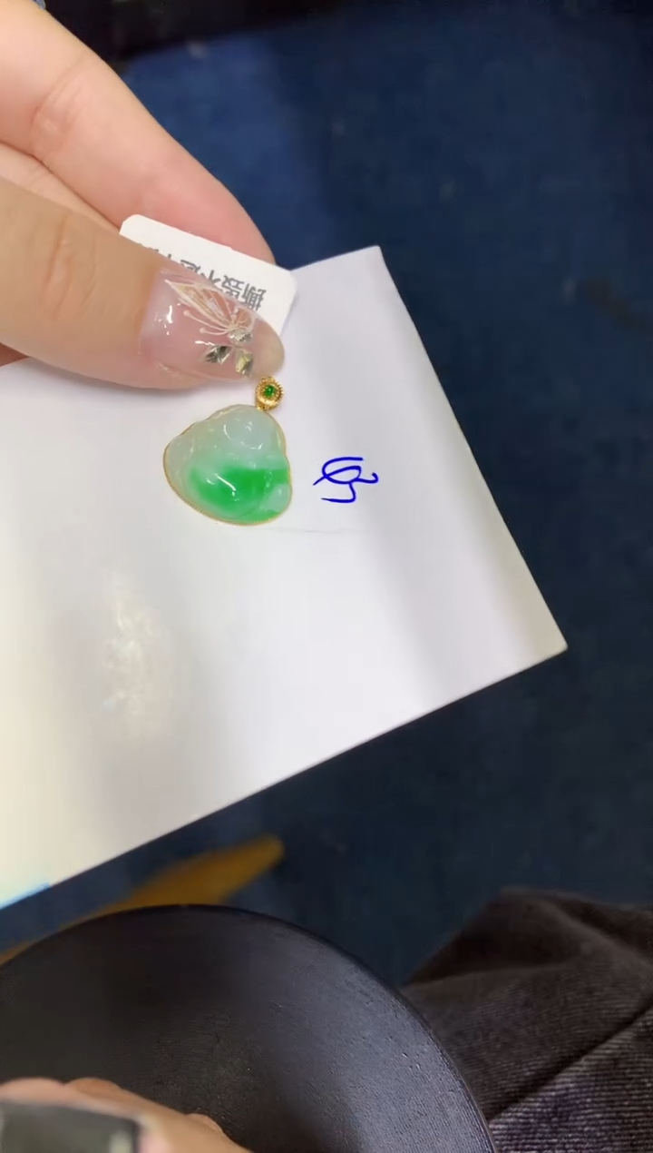 【闪购商品】翡翠颈饰18K金镶嵌000000000000